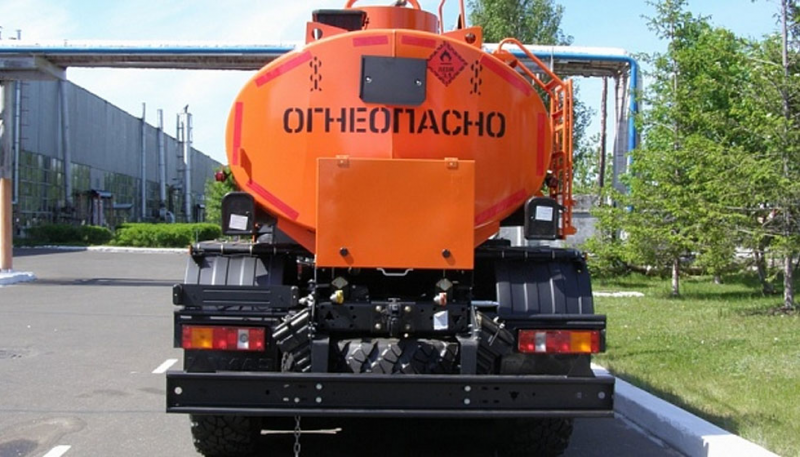 НефАЗ 66061 1142 Емкостно-наливная техника (автоцистерна)